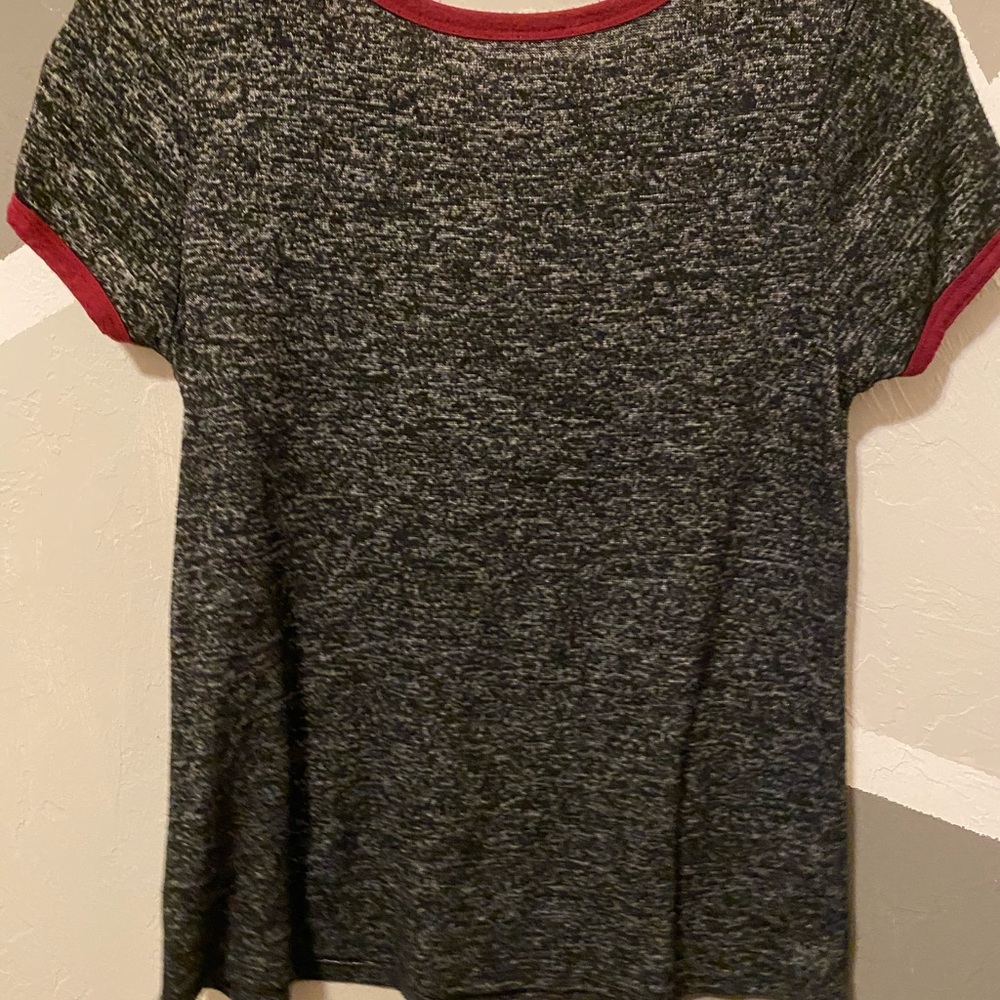 cropped top - Picture 2 of 2